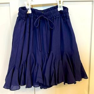 Lulus navy flutter skirt, XS